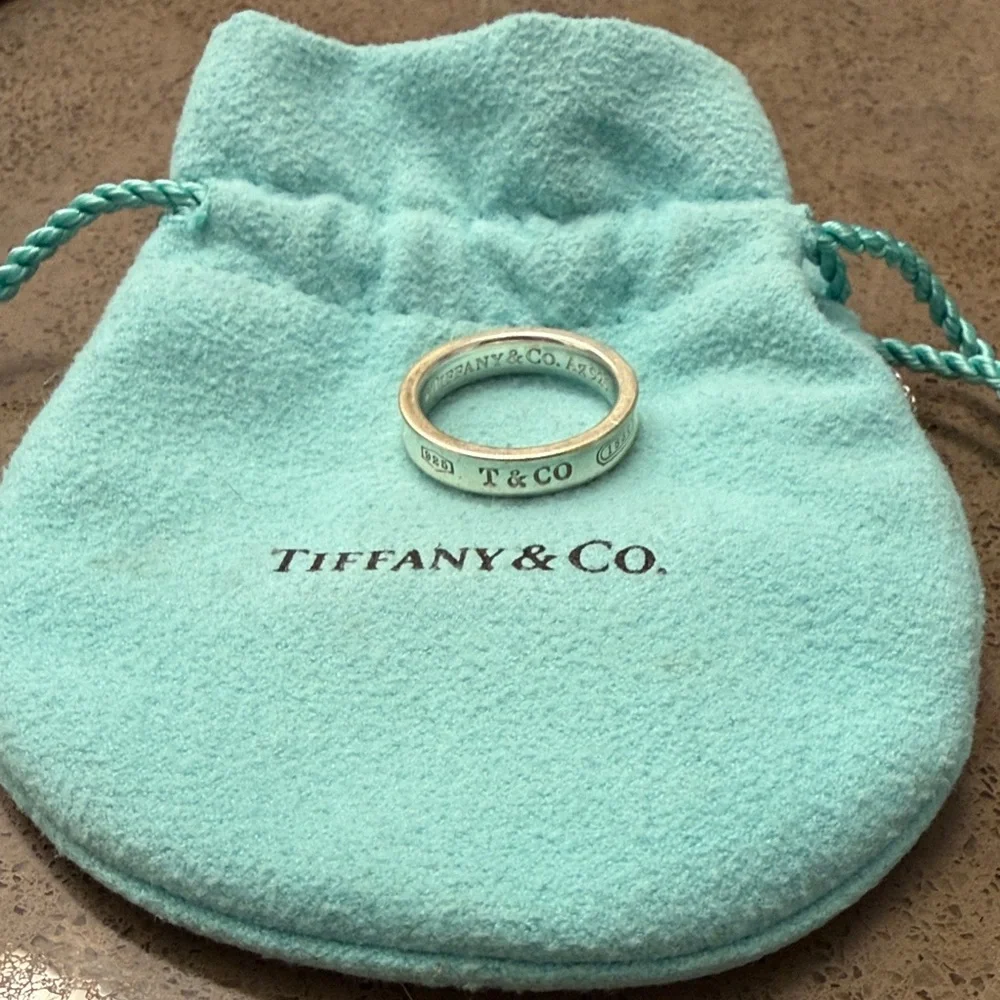 Tiffany & Co. Silver Band with Blue Pouch - Picture 1 of 2